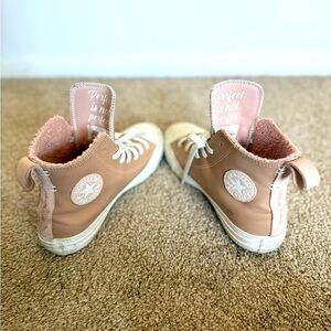 Converse Women's Sneakers - Beige and Pink